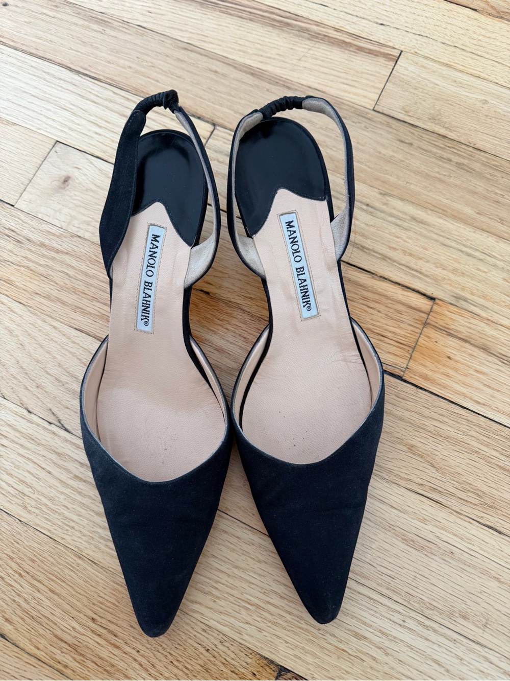 Manolo Blahnik Carolynne Kitten-Heel Halter Pump - Picture 2 of 6